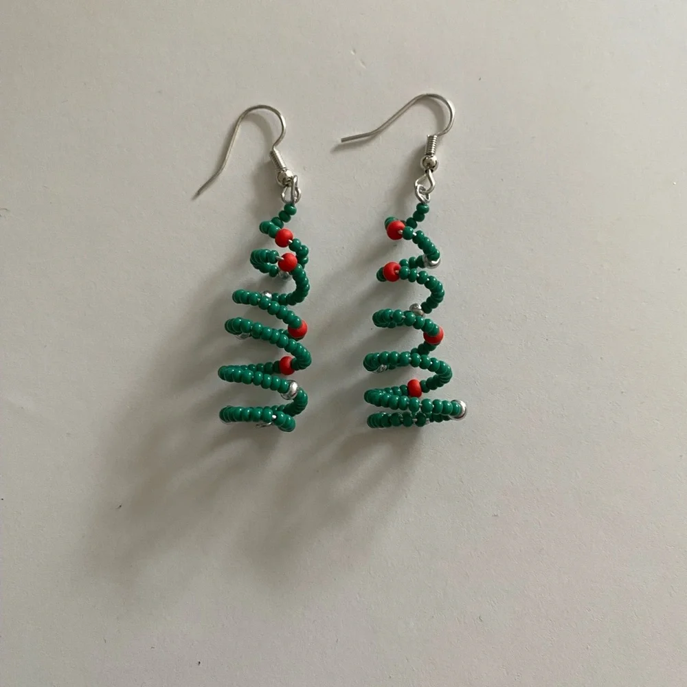 Wire Wrapped Christmas Tree Beaded Earrings